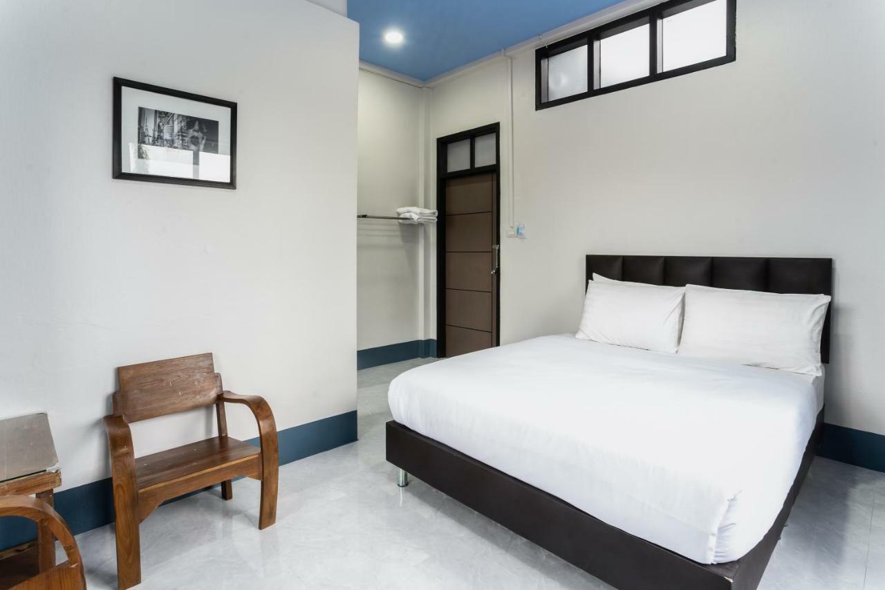 Udomsuk Hotel Szatun Kültér fotó